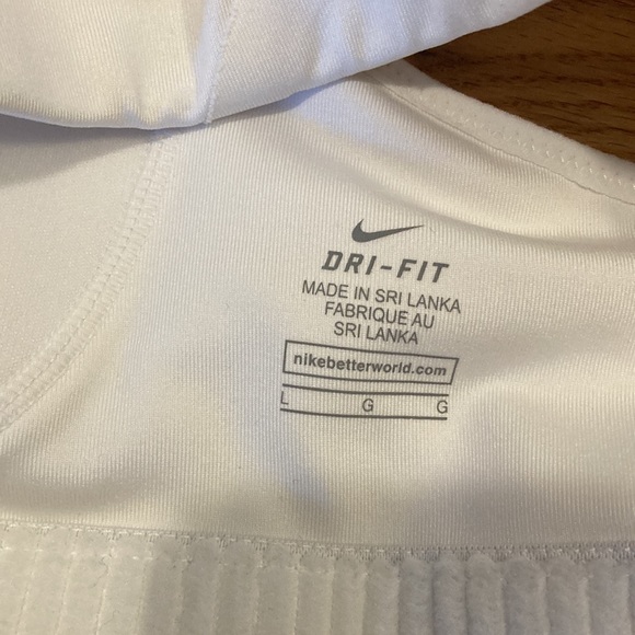 Nike women’s large white sports bra - Picture 3 of 4